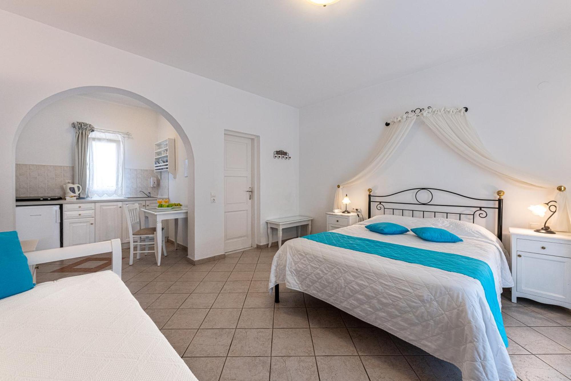 Reverie Santorini Hotel Firostefani Exterior photo