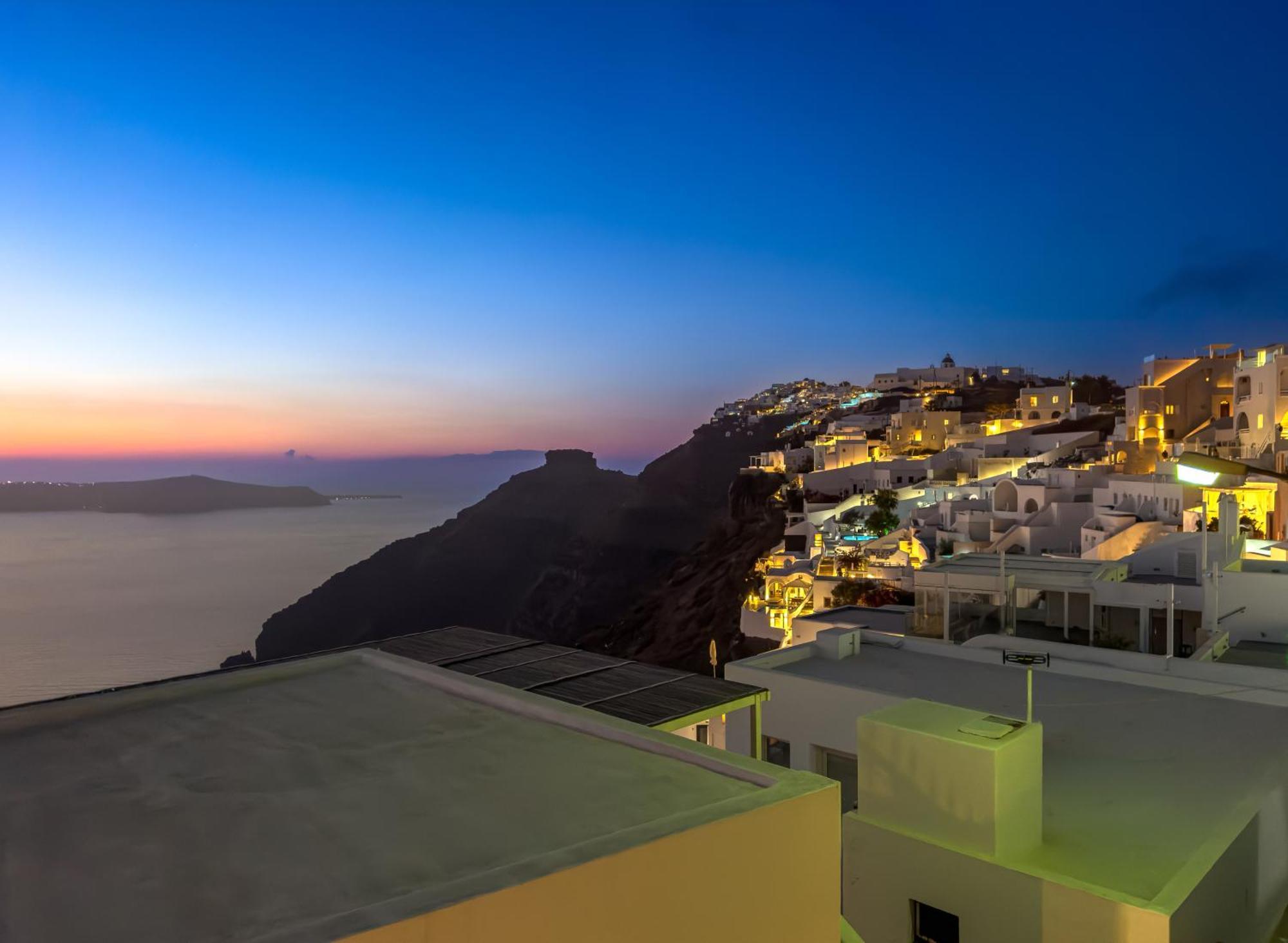 Reverie Santorini Hotel Firostefani Exterior photo