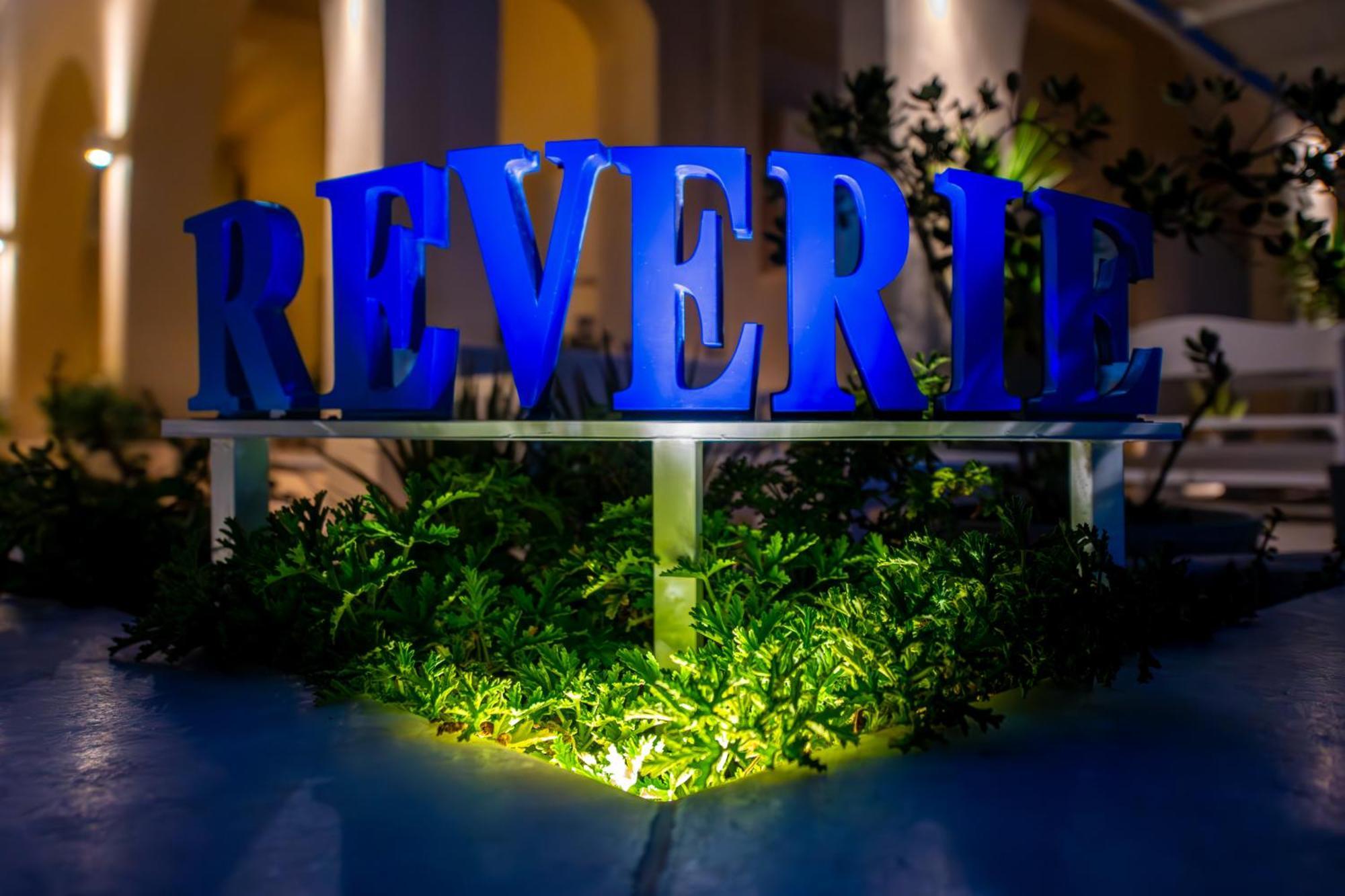 Reverie Santorini Hotel Firostefani Exterior photo