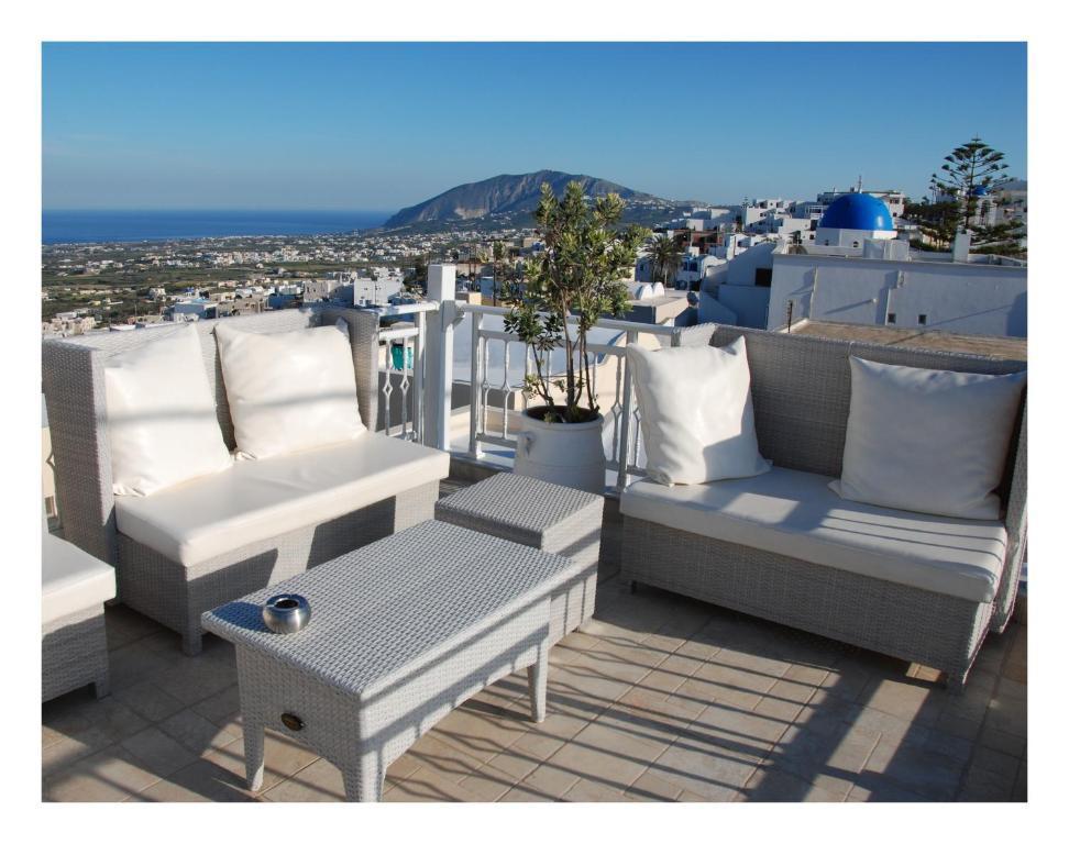Reverie Santorini Hotel Firostefani Exterior photo